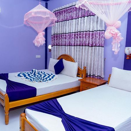 Snp Star Guest House Trincomalee Dış mekan fotoğraf