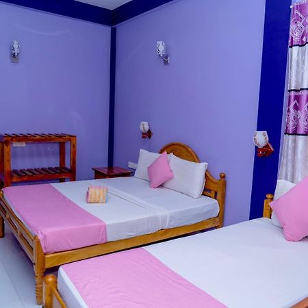 Snp Star Guest House Trincomalee Dış mekan fotoğraf
