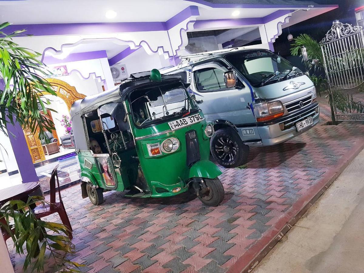 Snp Star Guest House Trincomalee Dış mekan fotoğraf