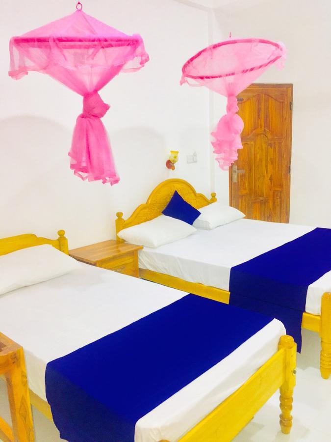 Snp Star Guest House Trincomalee Dış mekan fotoğraf